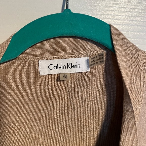 Calvin Klein tan cardigan. Size XL. - Picture 7 of 7